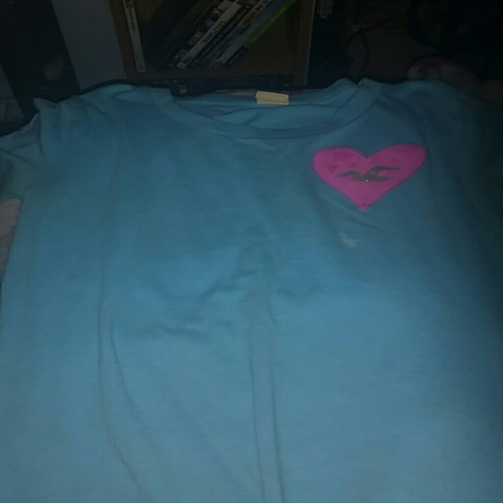 Hollister shirt